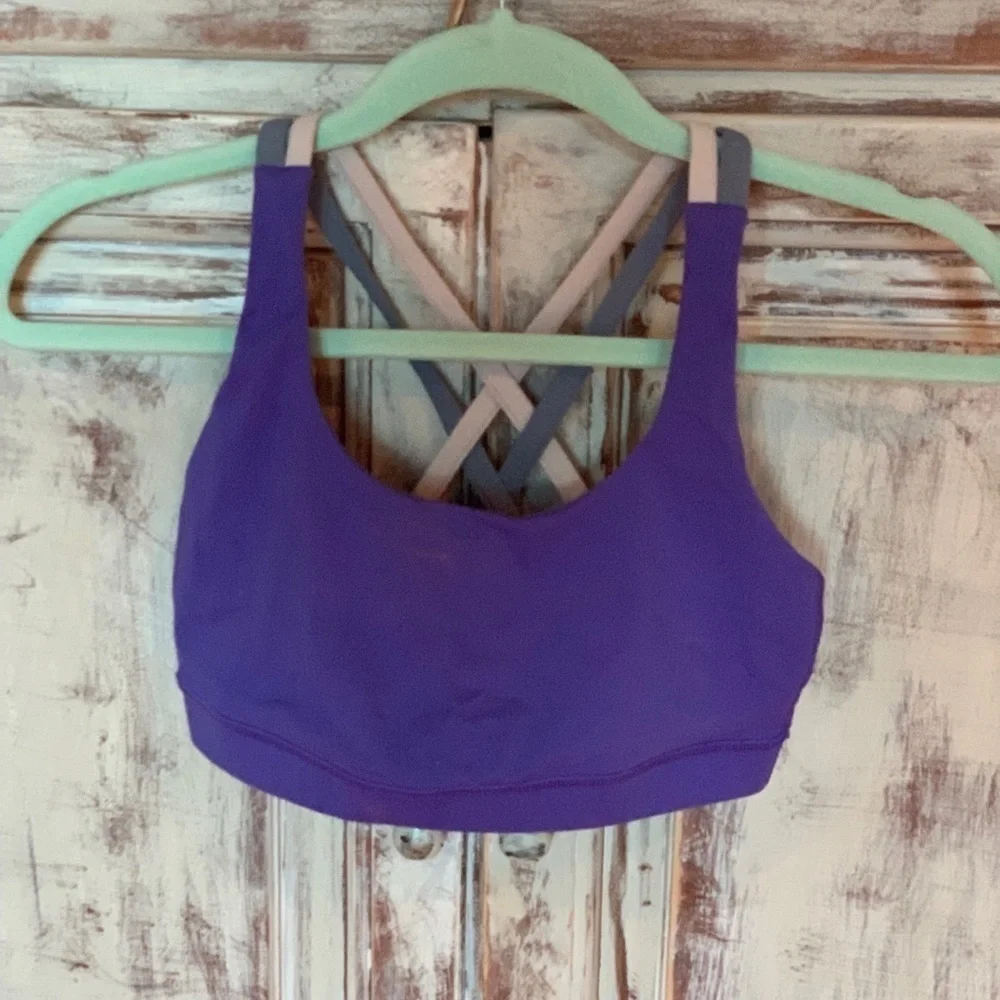 Lulu 🍋 Energy Bra Iris Flower/Denim/Silver Spoon​​​​​​​​​ - Picture 3 of 6